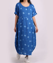 Load image into Gallery viewer, Italian Polka Dot Print Linen Lagenlook Dress
